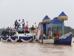 Gubernur Al Haris: Parade Perahu Hias Langkah Mempertahankan Budaya Daerah