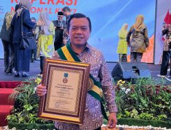 Gubernur Al Haris Terima Penghargaan Bintang Abhinaya Jagadhita, ini Pesan Menko Airlangga Hartarto