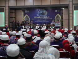 Sambut Kepulangan 444 Jemaah Haji Jambi Kloter 27, Al Haris : Sampaikan Terima Kasih Kepada Petugas Haji Yang Mendampingi